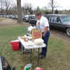 robert_cooking.jpg (429385 bytes)